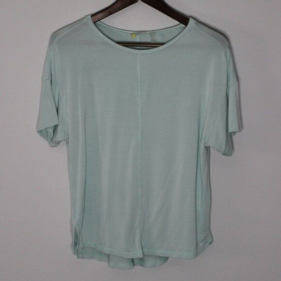 ✨Zella Activewear Mint Green T-shirt Top - Picture 1 of 8